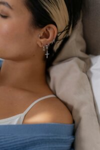 Hexingsheng Jewelry | Ultimate Ear Piercing Guide: Types, Trends, and Aftercare Tips Hexingsheng Jewelry | Ultimate Ear Piercing Guide: Types, Trends, and Aftercare Tips