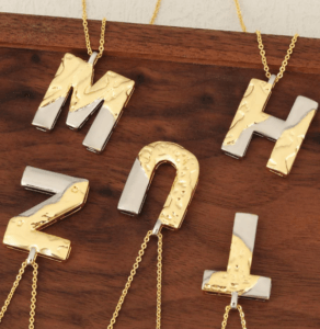 Hexingsheng Jewelry | Contact Beyond Decoration: The Expanding Language of Metal Initial Jewelry
