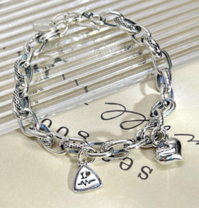 Time-Worn Beauty: The Rise of Oxidized Gradient Jewelry