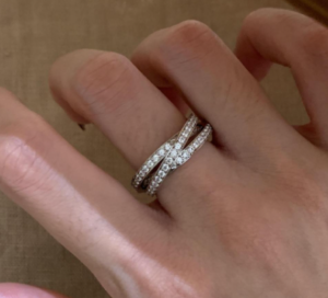 Anillos Entretejidos: Un Diseño Atemporal Reimaginado