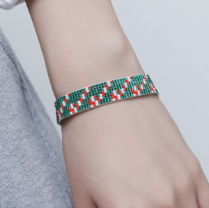 Hexingsheng Jewelry | Contact Getting Started with Bead Weaving: A Beginner’s Guide to Seed Beads